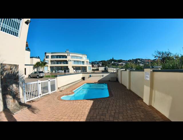 3 BEDROOM APARTMENT FOR SALE IN UVONGO BEACH